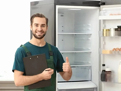 Iebūvējamā ledusskapja uzstādīšana un pieslēgšana